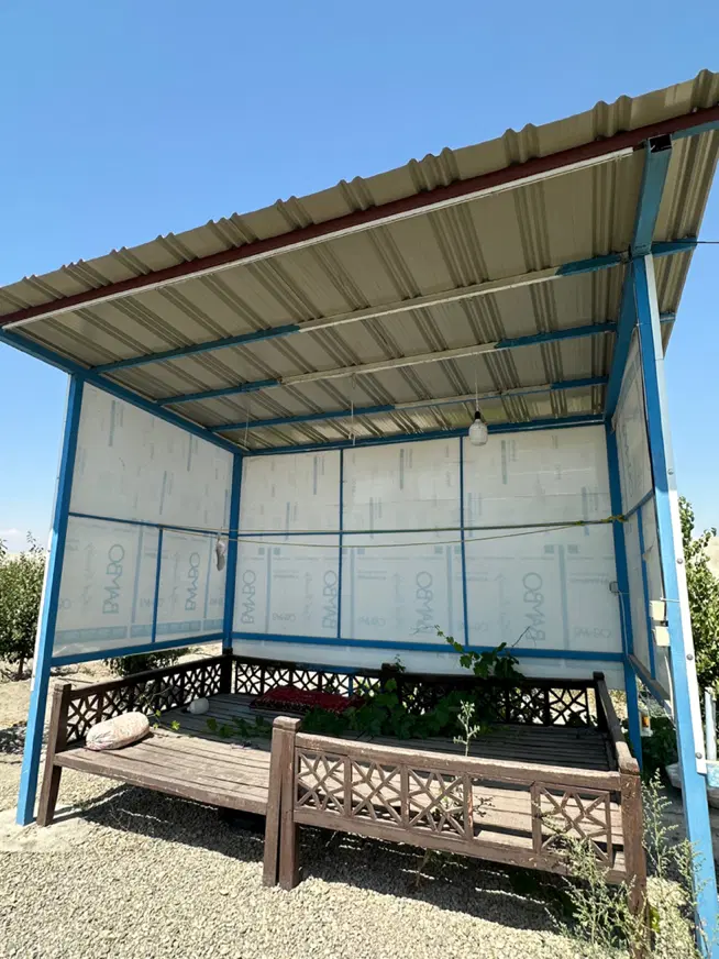 باغ و باغچه بارده دیوارکشی شده دارای امکانات