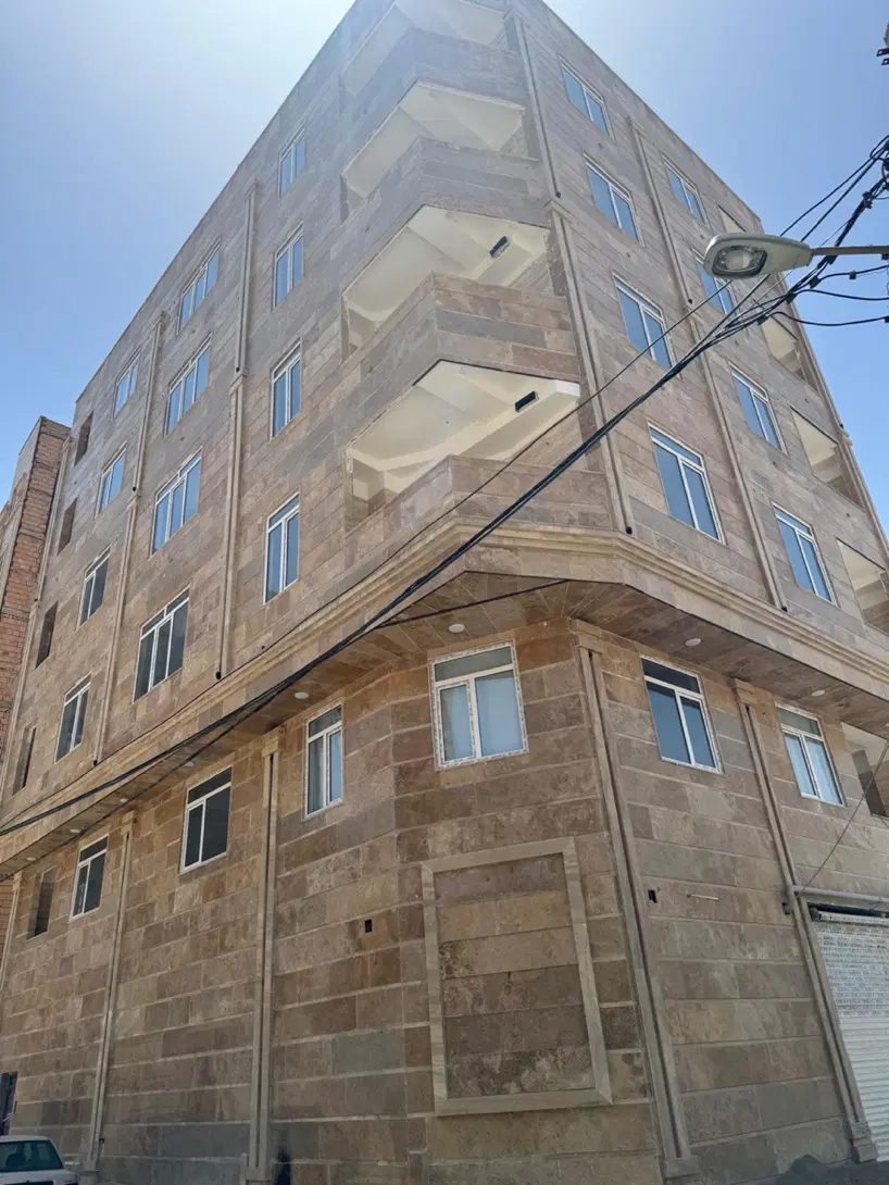 پارکینگ همکف صالحیه  آپارتمان صالحیه