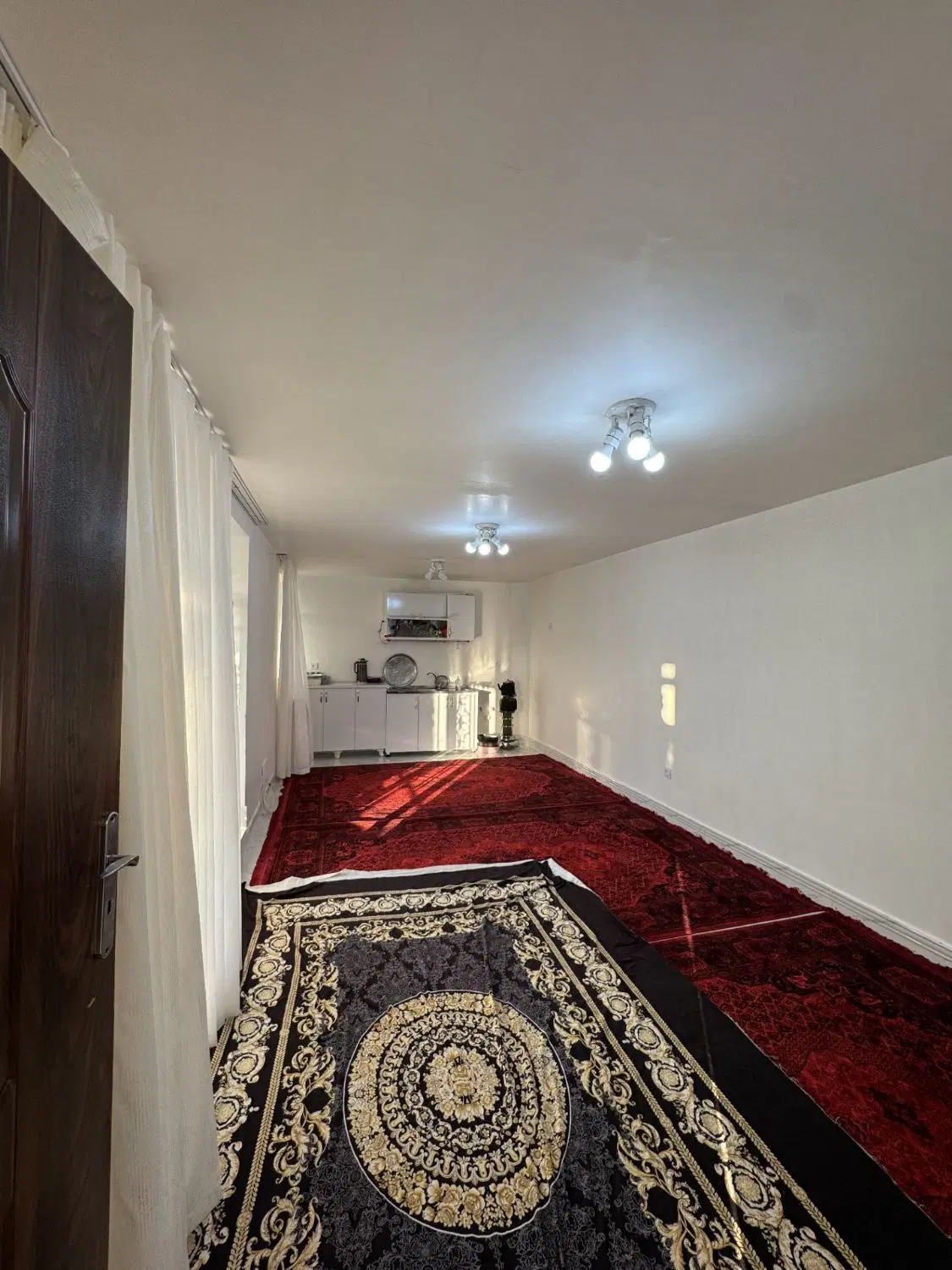 سوییت ویلای دارای استخر لوکس و تمیز