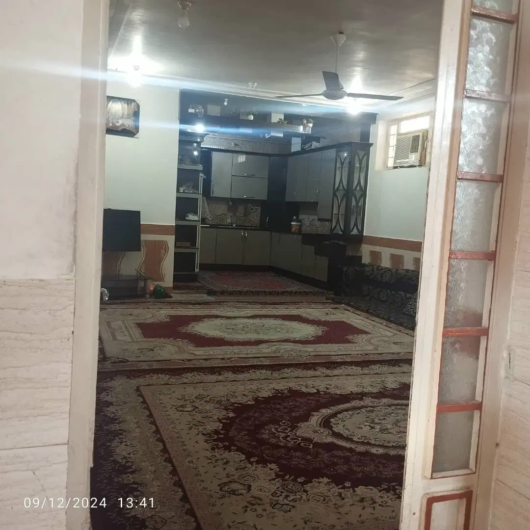 رهن واحد مسکونی 150متری در خیابان امت نبش طفر