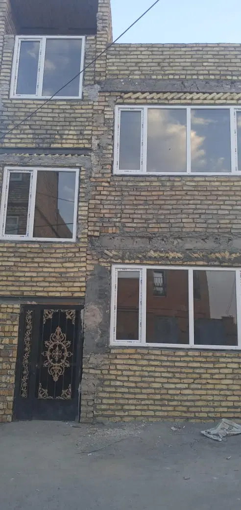 خانه دو طبقه مرزیجران