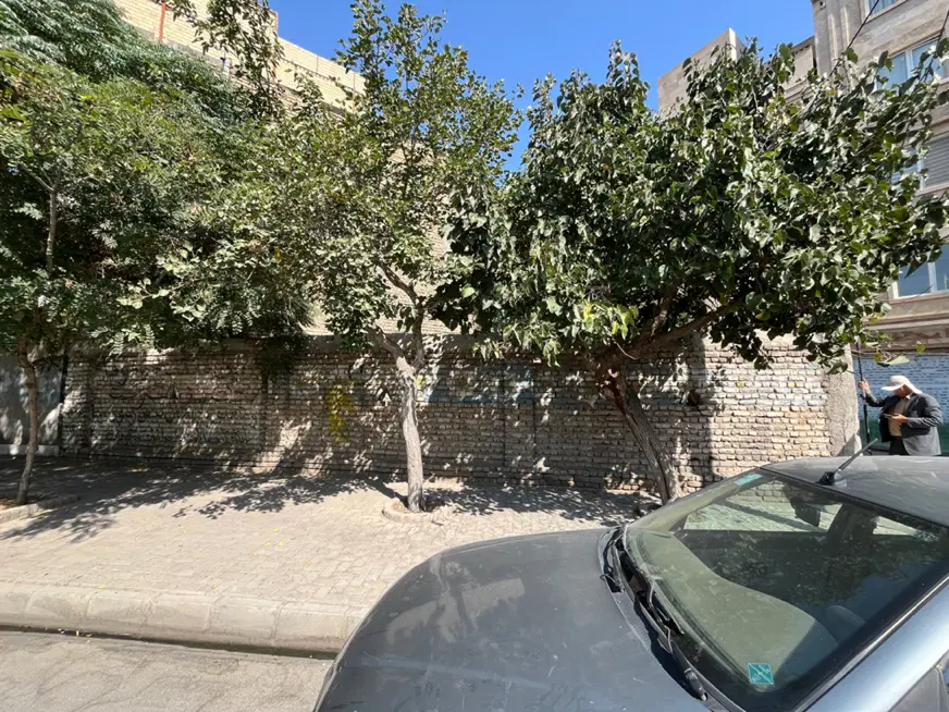 زمین تجاری ۵۰ متر