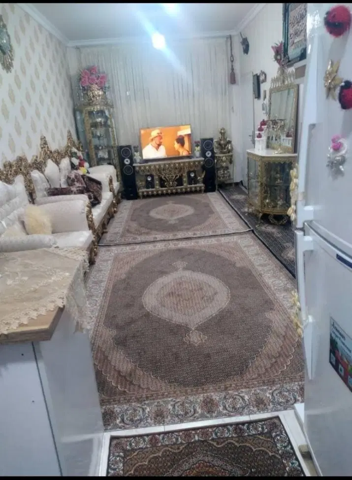 واحد درآخر عباسی ۱۲متری طالقانی