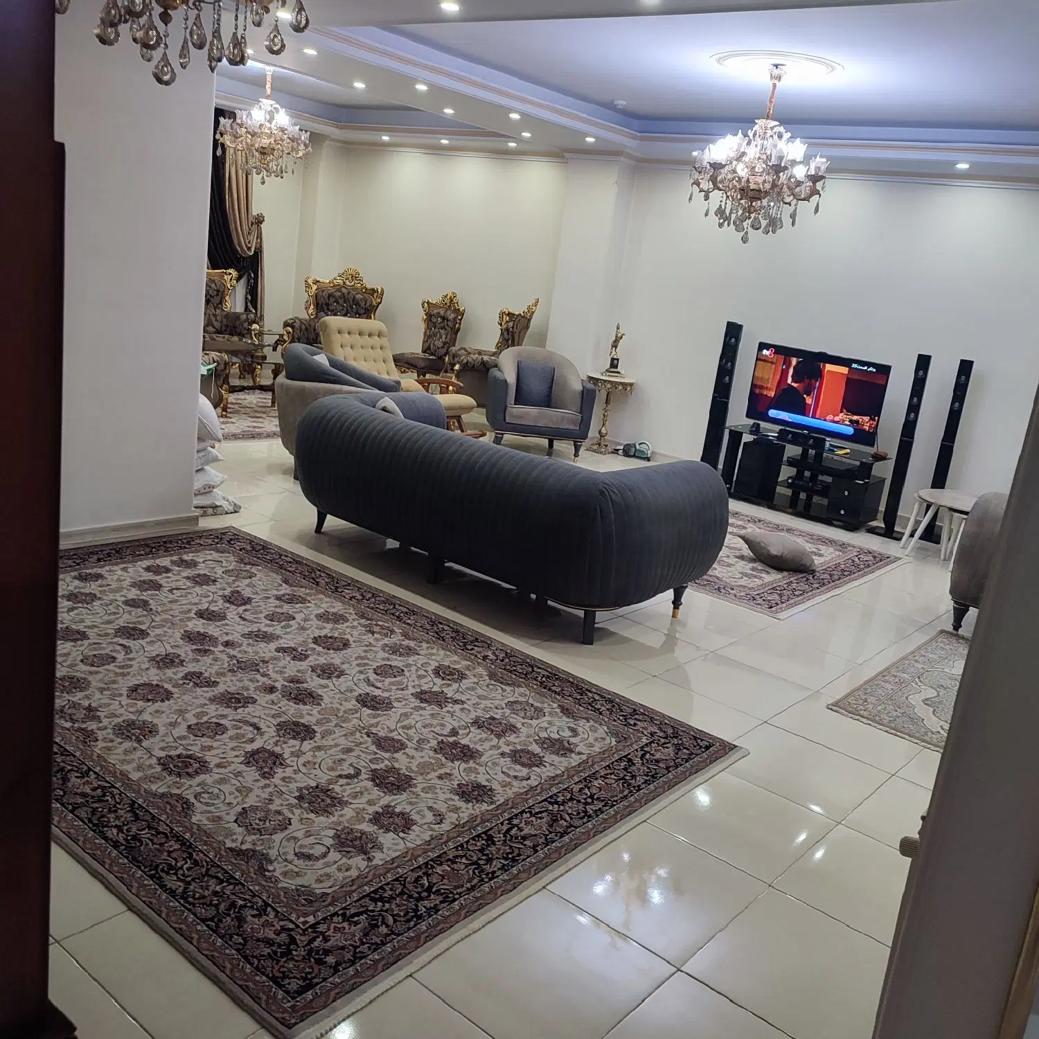آپارتمان تک واحدی فول امکانات