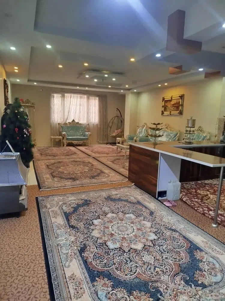 آپارتمان ۱۱۸ متری با پارکینگ