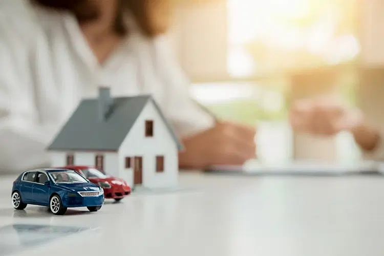 معاوضه زمین با ماکسیما یا خودروی اتوماتیک