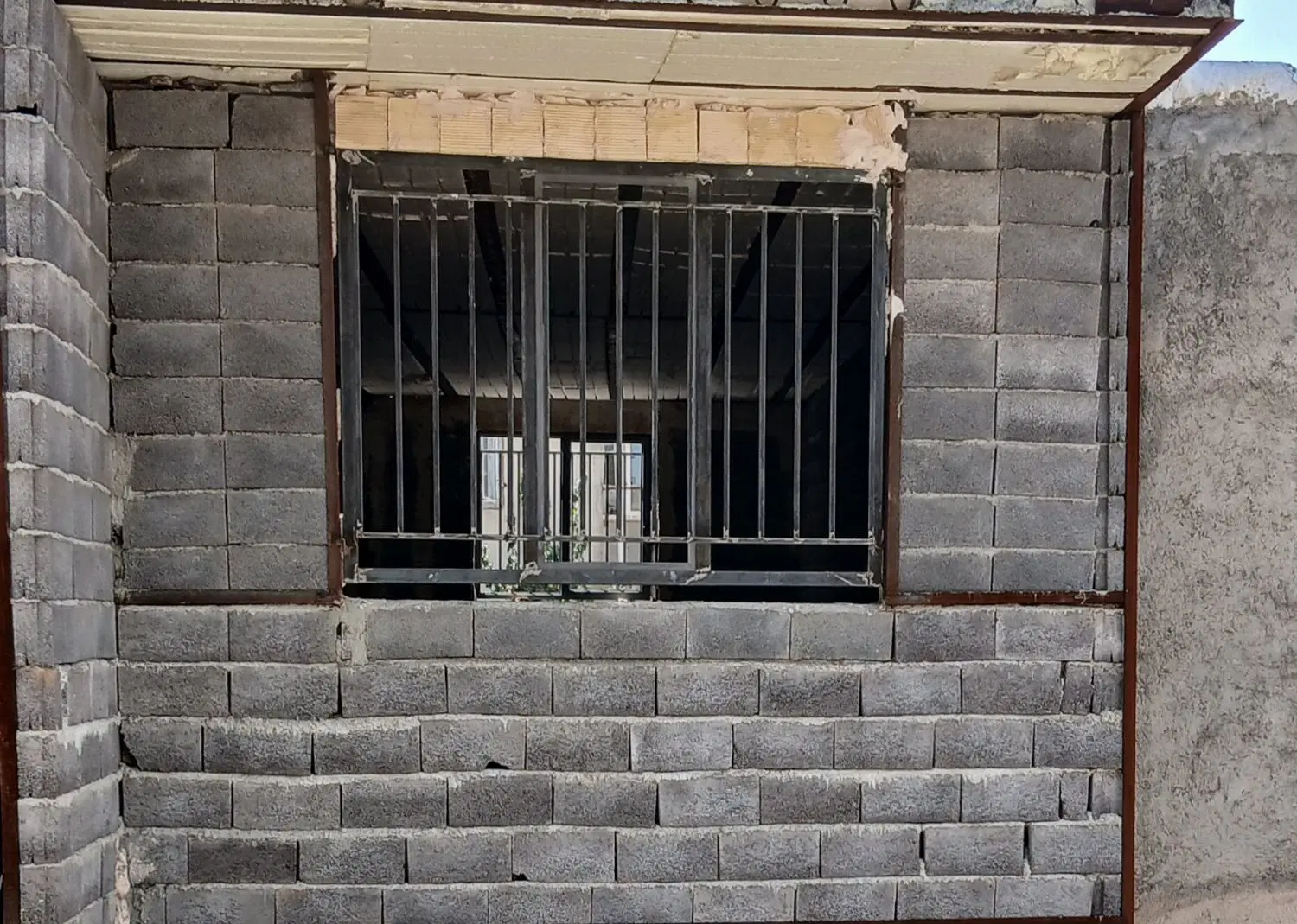 خانه نیمه کاره ۷۰متری کانی کوزله