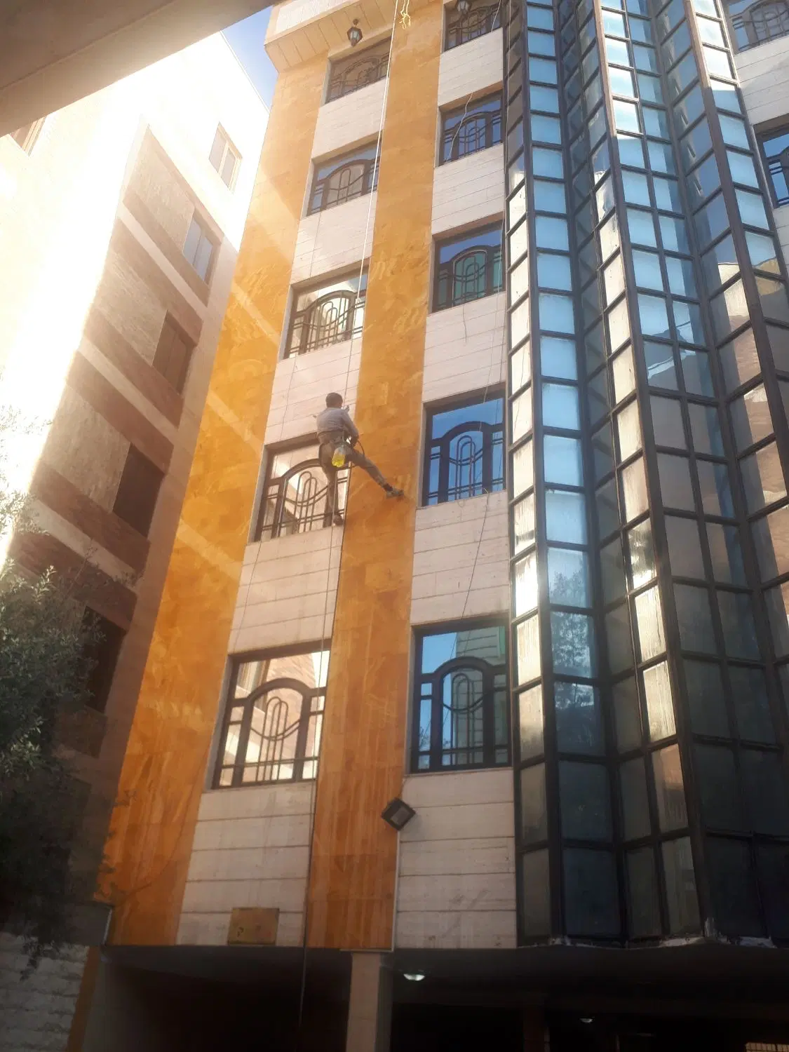 آپارتمان ۹۸ متری درقدیرکاشانی