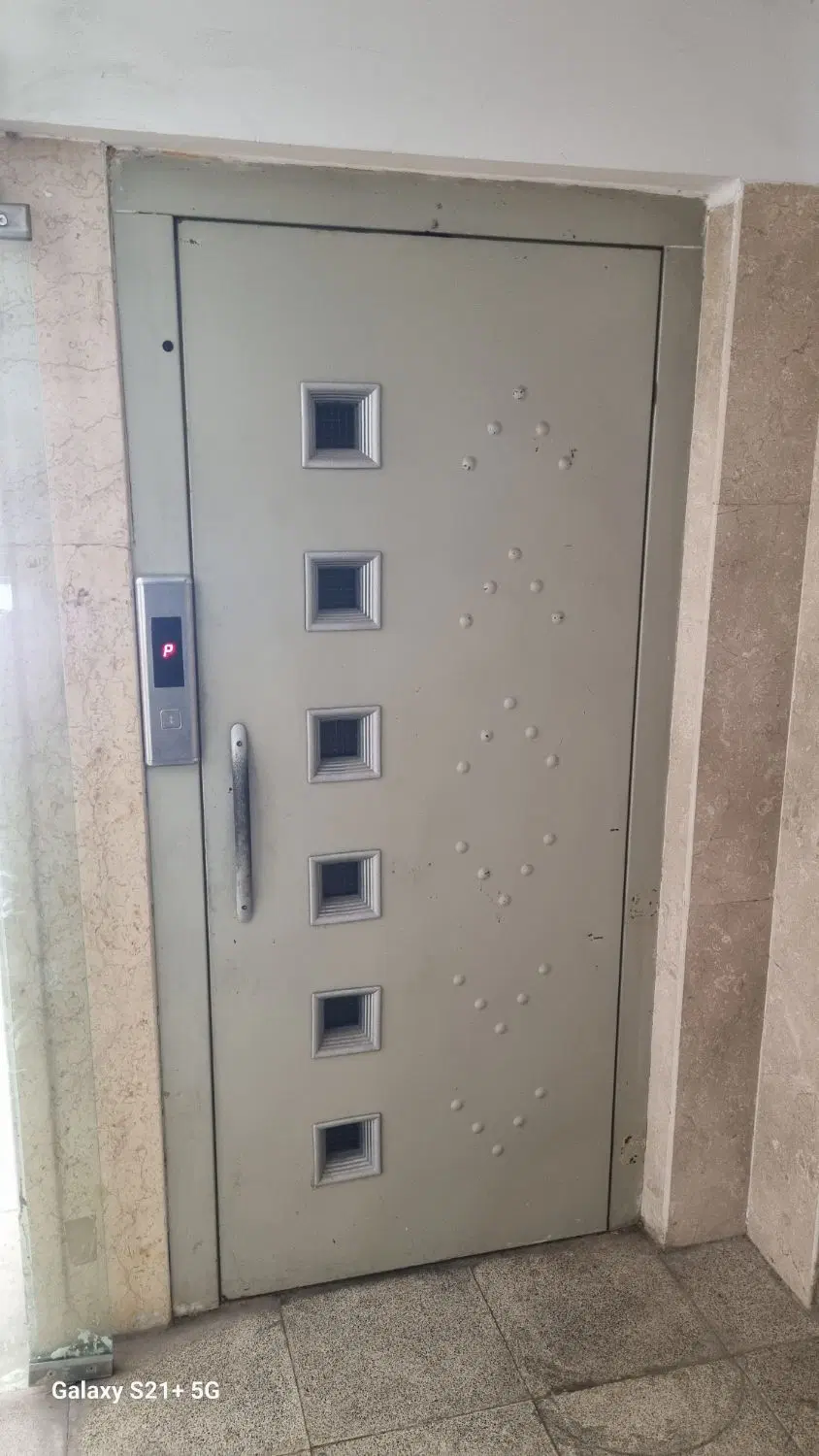 آپارتمان تک واحدی باپارکینگ