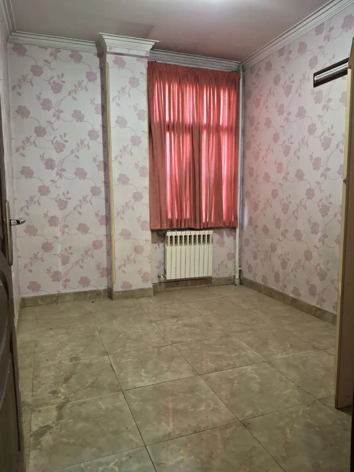 آپارتمان ۱۰۷ متری تک واحدی