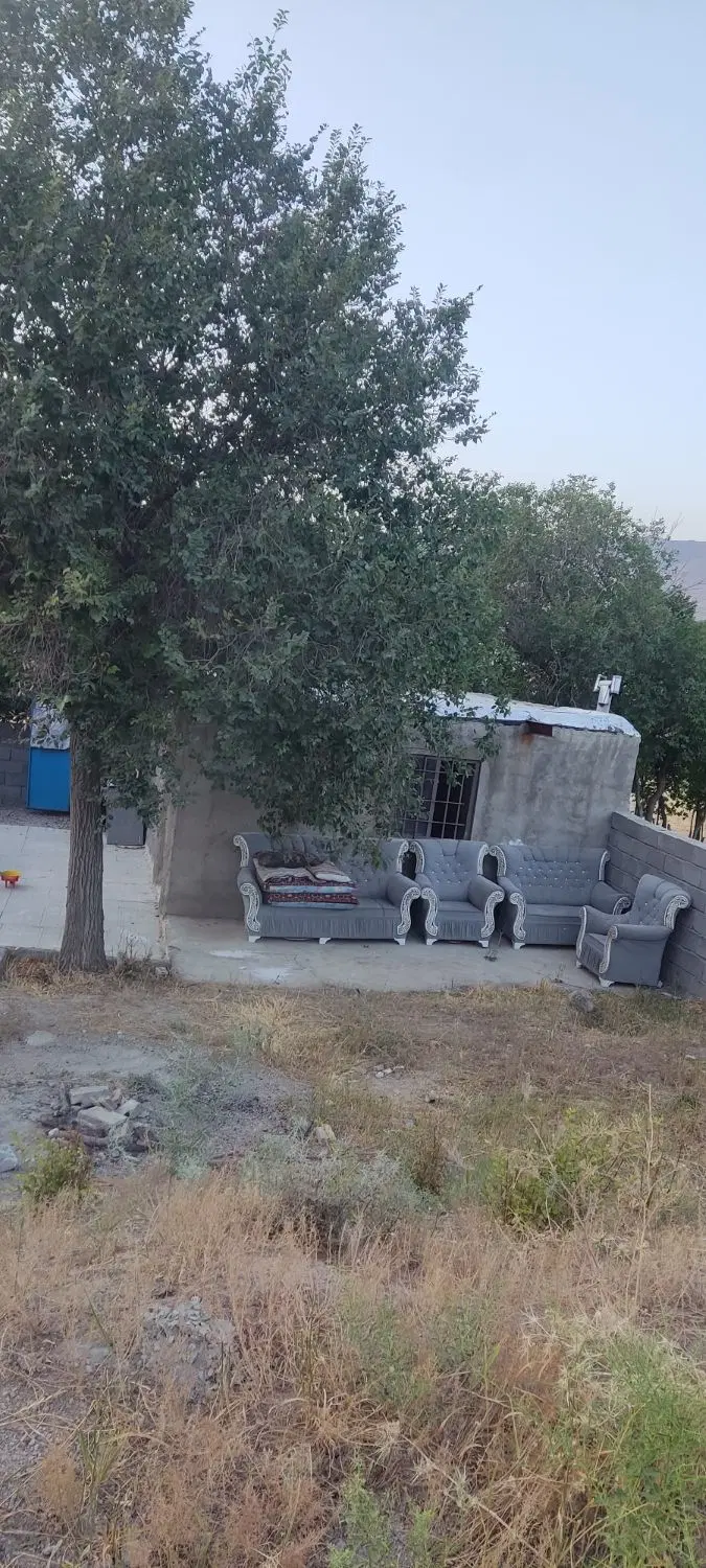 خانه باغ در اسپیران