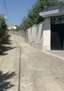زمین چهاردیواری ۵۵۰ متری
