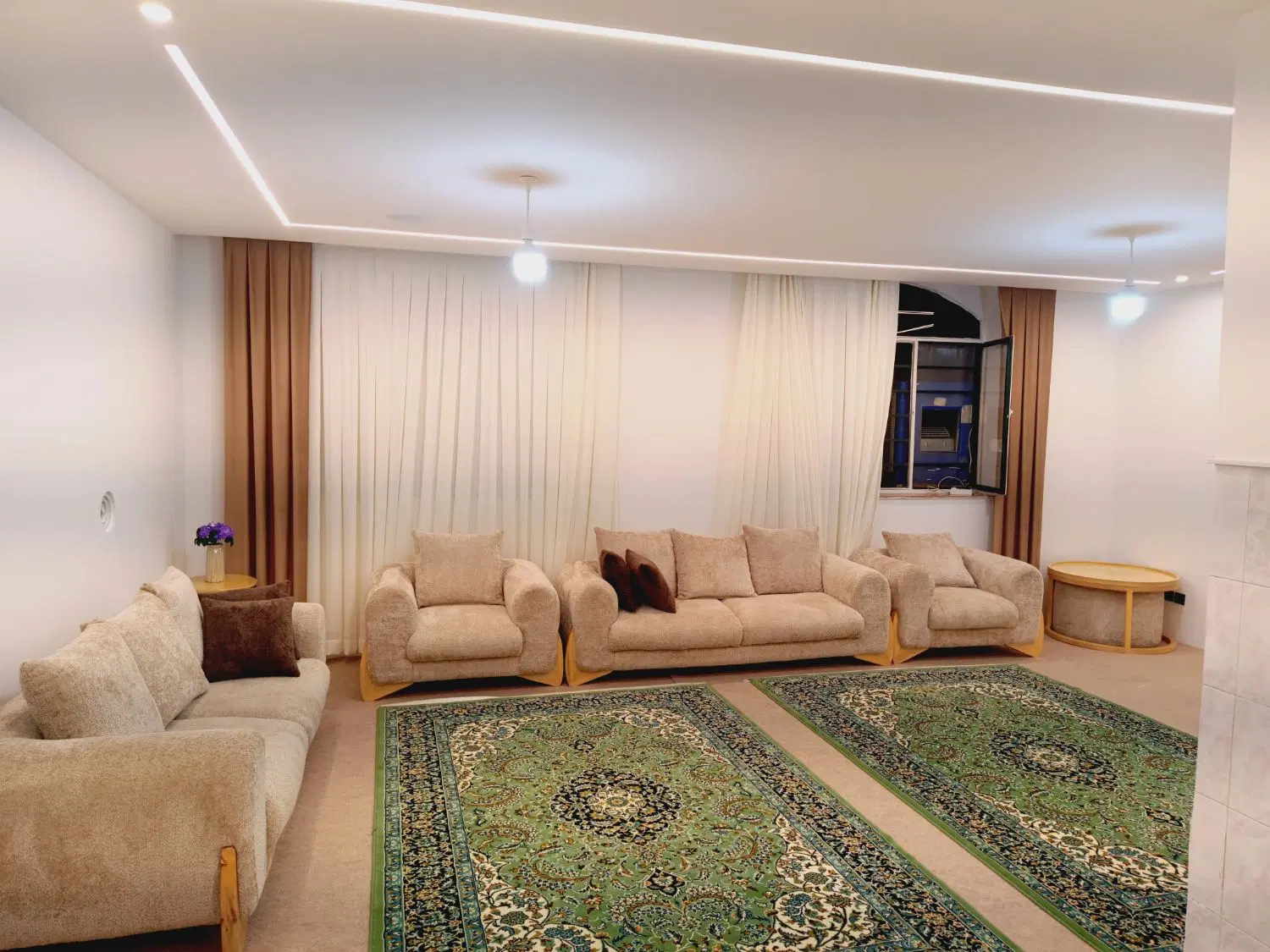 خانه دوطبقه لوکس