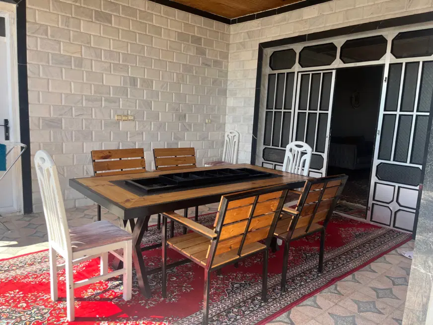 ویلایی دربست