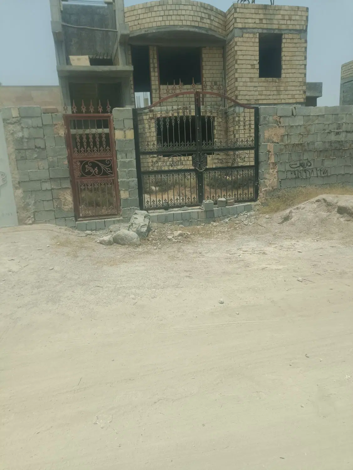 خانه ایسین سرریگ اول دوطبقه.
