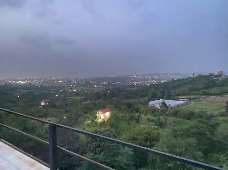 باغ و یلا با ویو ابدی در قادیکلای بزرگ