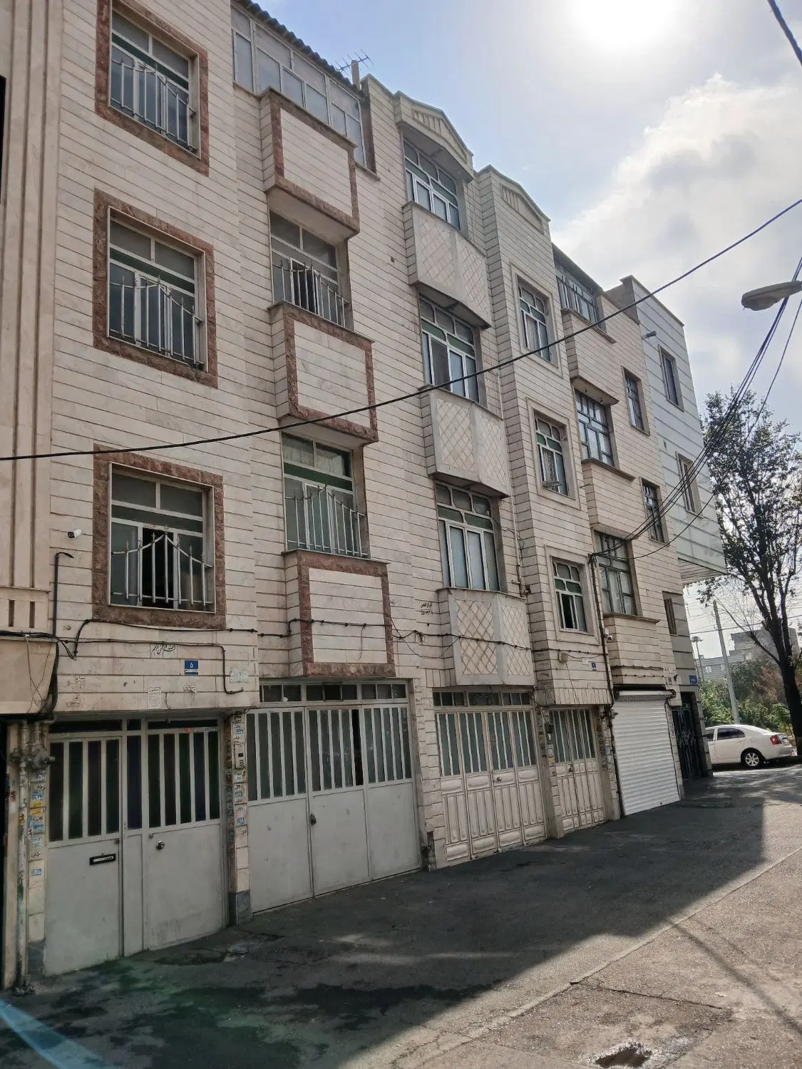 ملک ۳ طبقه ۹۴ متری_خیابان نیایش