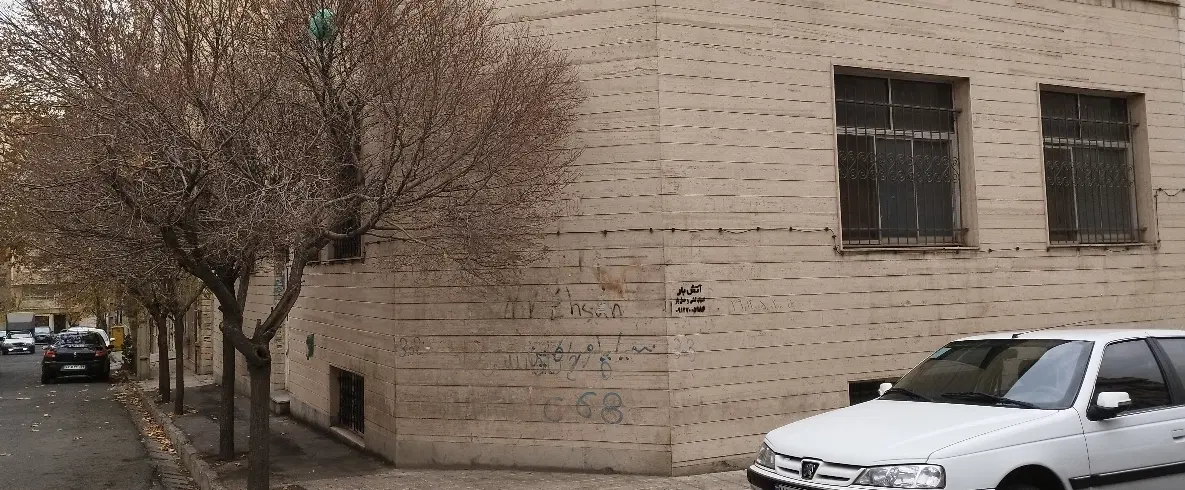 ۱۱۰مترواحد_۷۵۰متر زمین_۸۰متر قدرالسهم_کلا۲طبقه_طلا