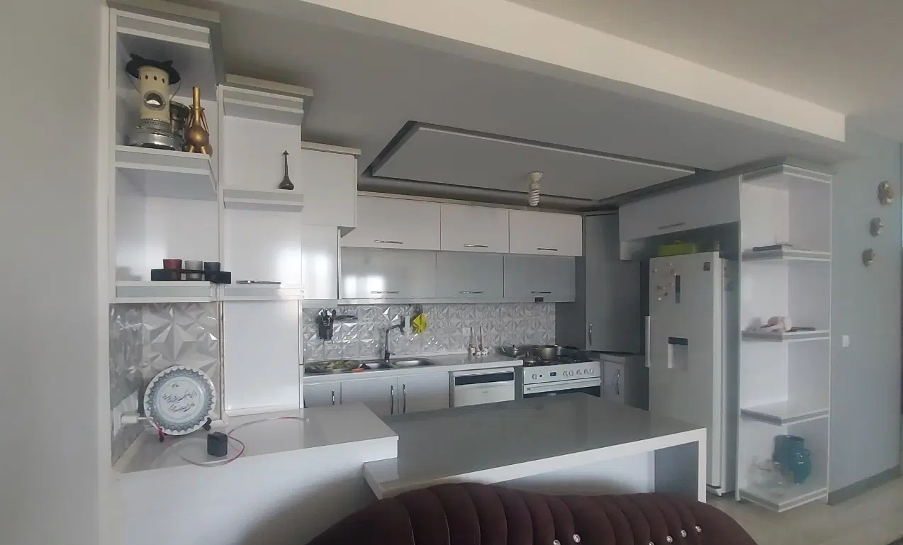 آپارتمان سه خوابه 155متری لوکیشن عالی