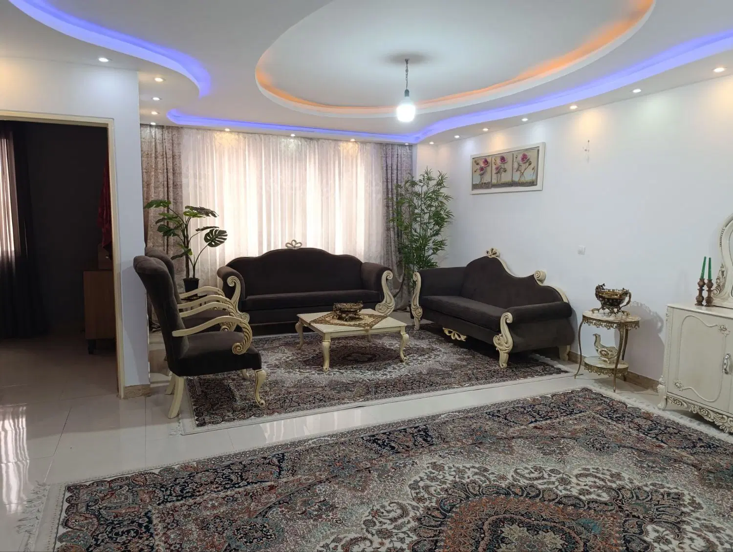 فروش آپارتمان ۹۴ متری در صفادشت