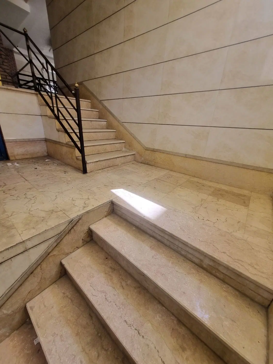 اجاره زیرزمین مناسب مسکونی