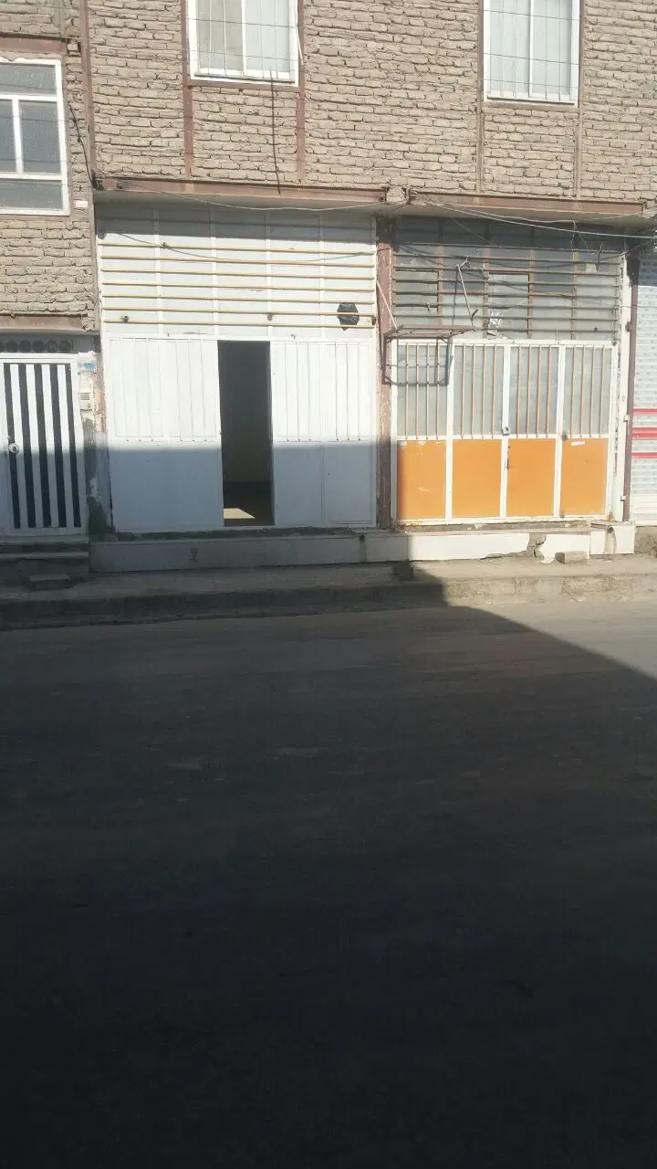 اجاره ۳ درب مغازه تجاری با برق سه فاز وتک فاز