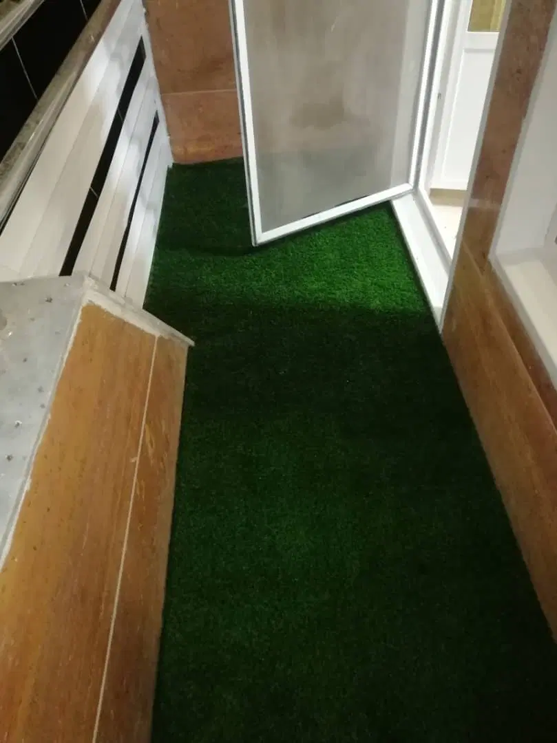 ۸۲ متر پارکینگ دار