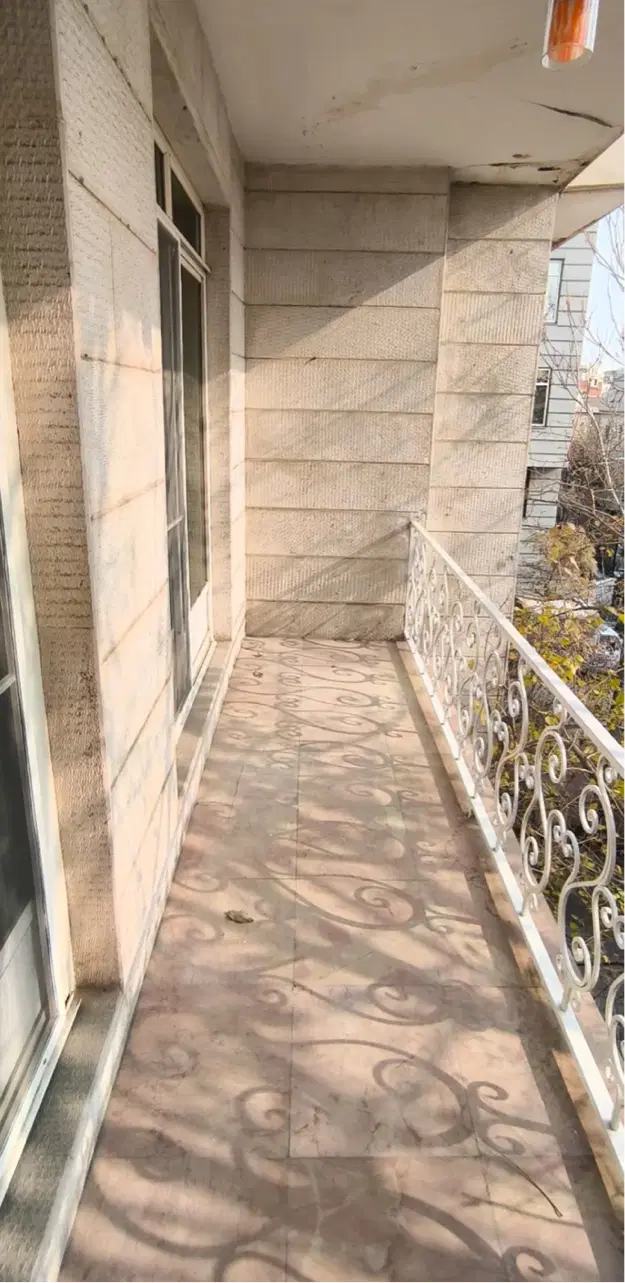 کلنگی ارزنده سعادت آباد ۲۴۰ متری سرو شرقی خ مجد