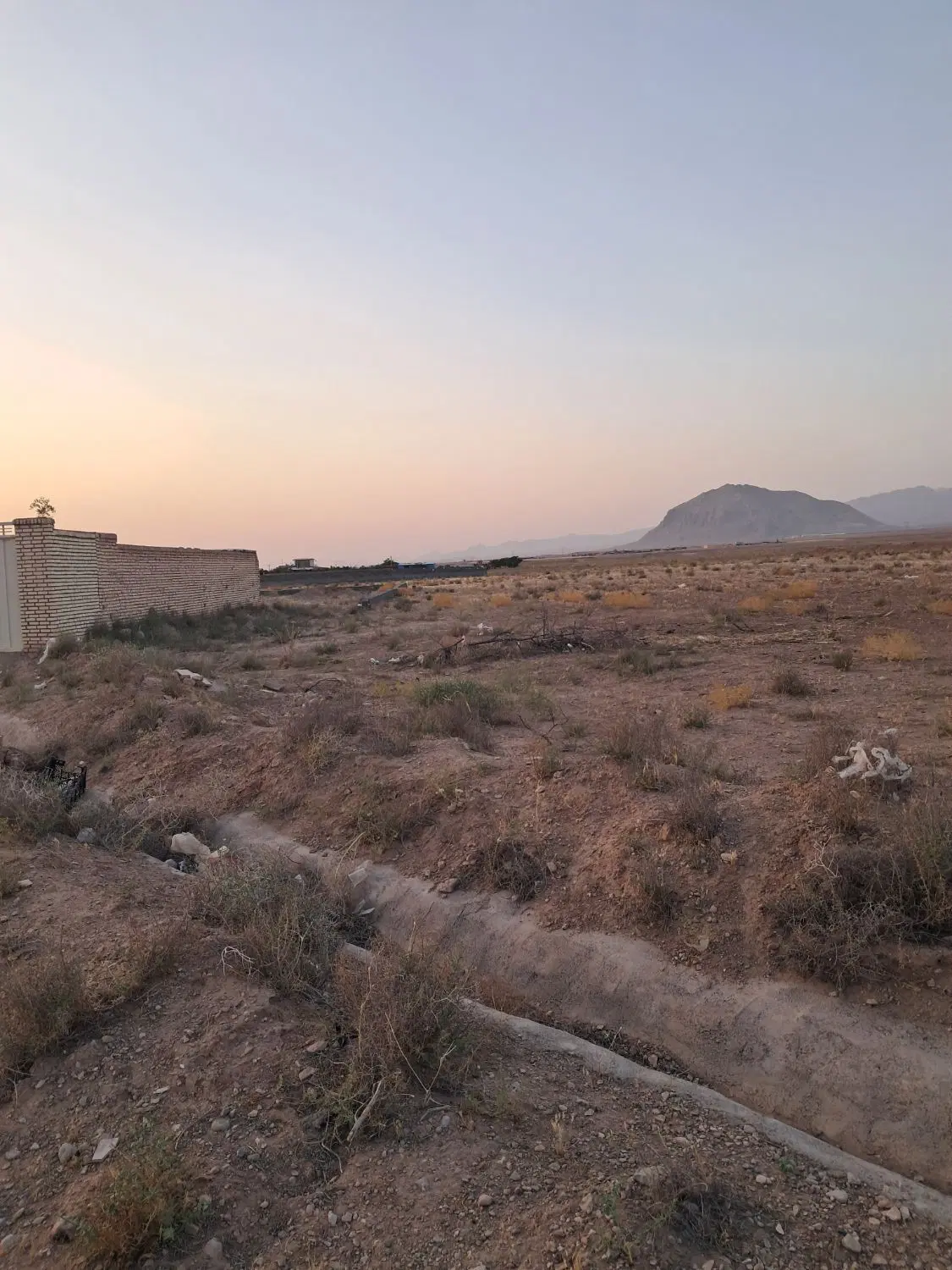 زمین باغی الوند