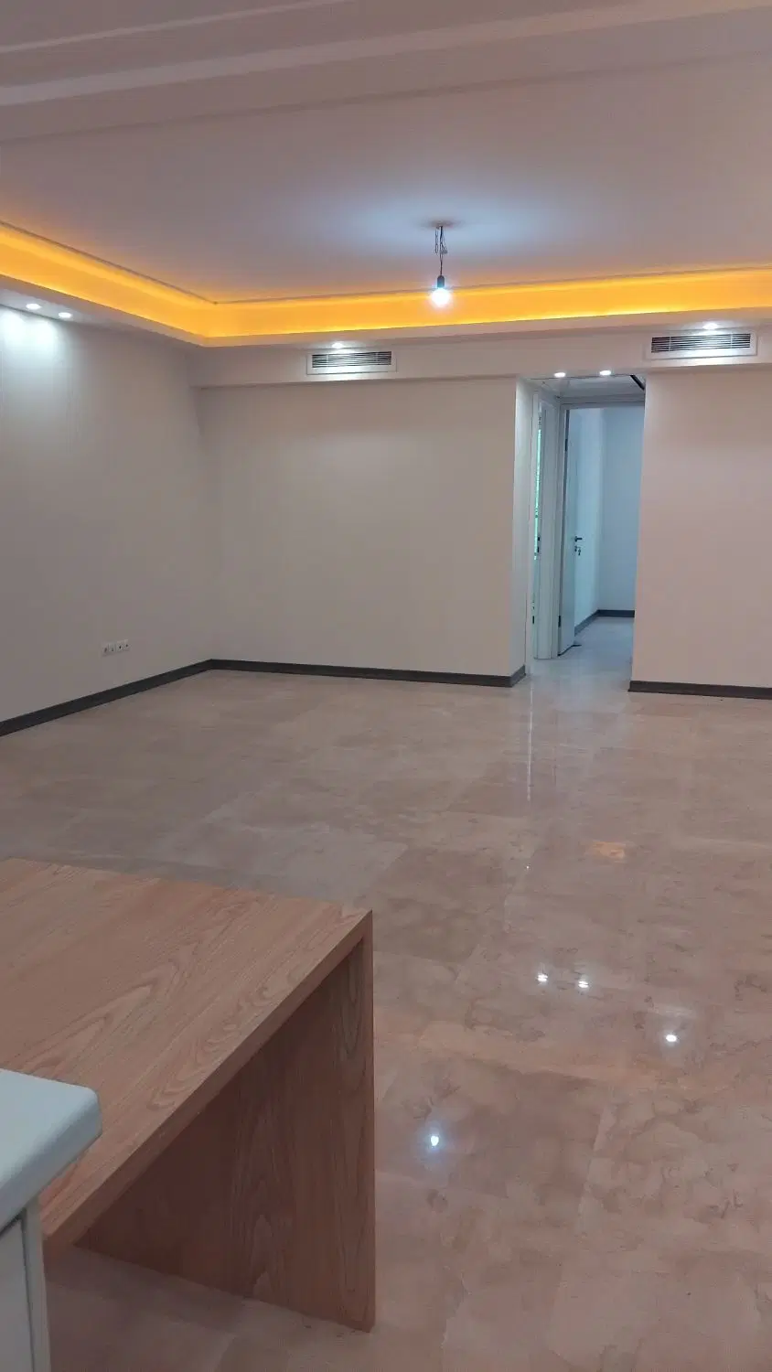 نارمک 86متر نوساز تک واحد تخلیه