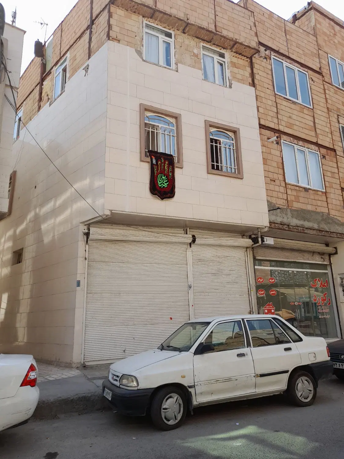 خانه ویلایی ۵۰متر در ۳ طبقه و دودهنه مغازه