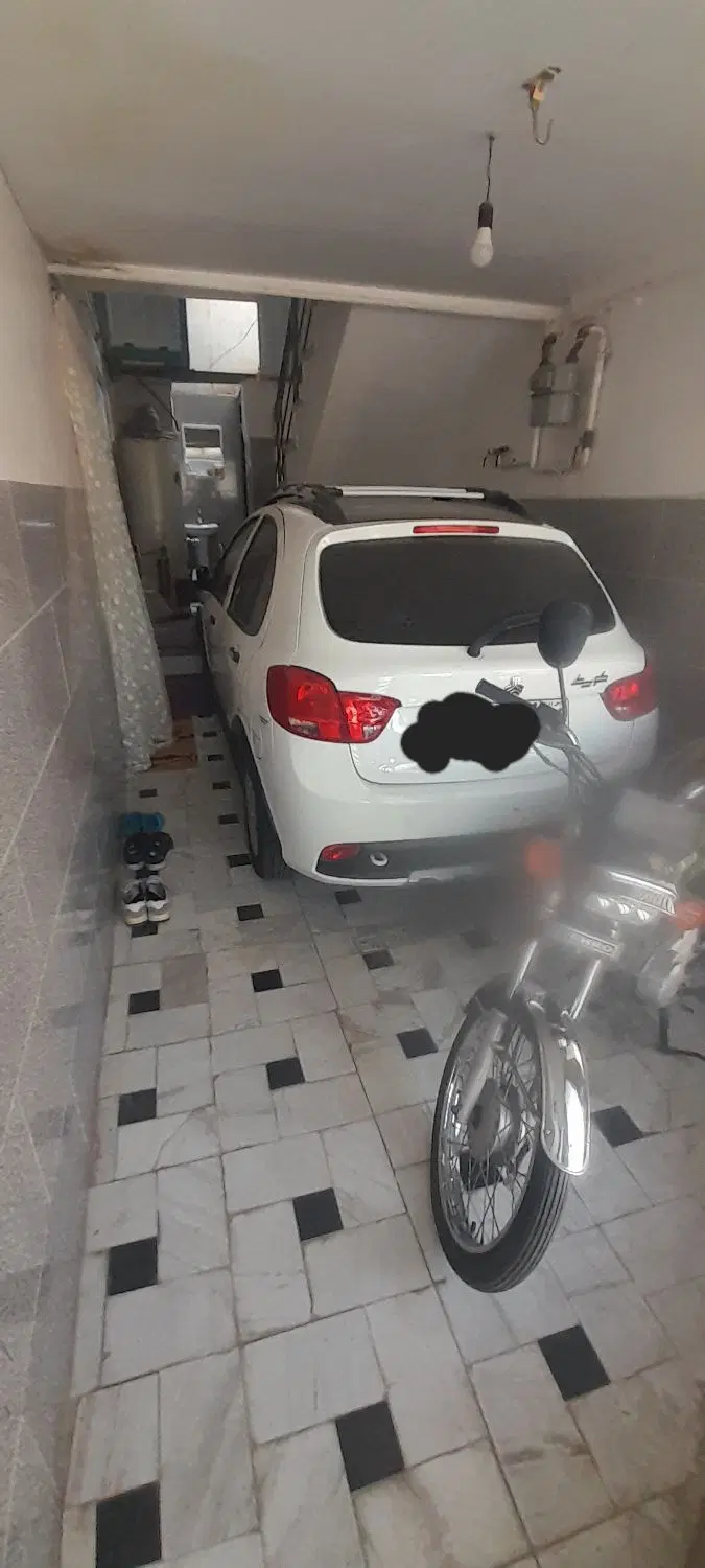 ۷۰ متر همکف راه مشترک