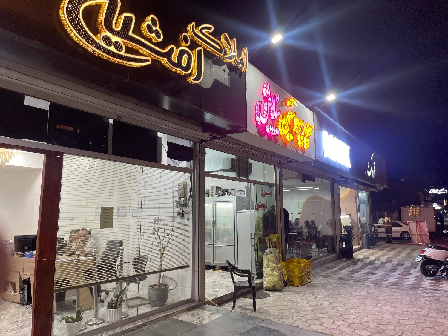 اجاره مغازه غازیان روبروی سی ان جی
