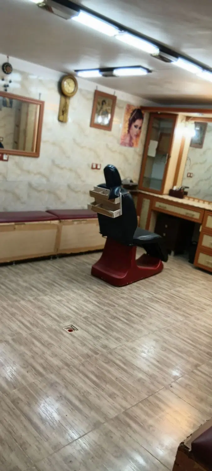 سالن زیبایی جهت انبار ویا تولیدی وغیره توافقی