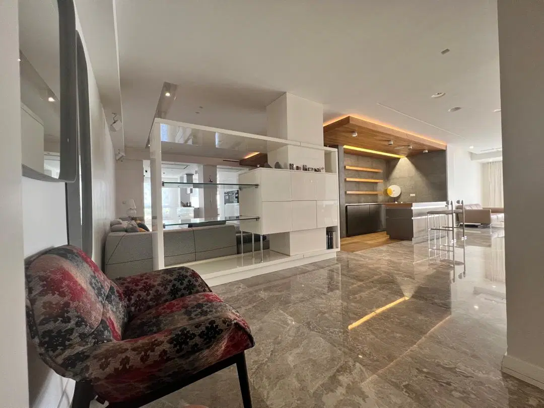 230sqm Luxury Fully Furnished Apartment for Rent