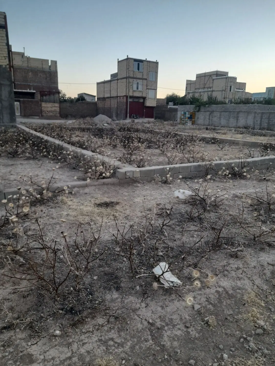 400متر زمین مسکونی