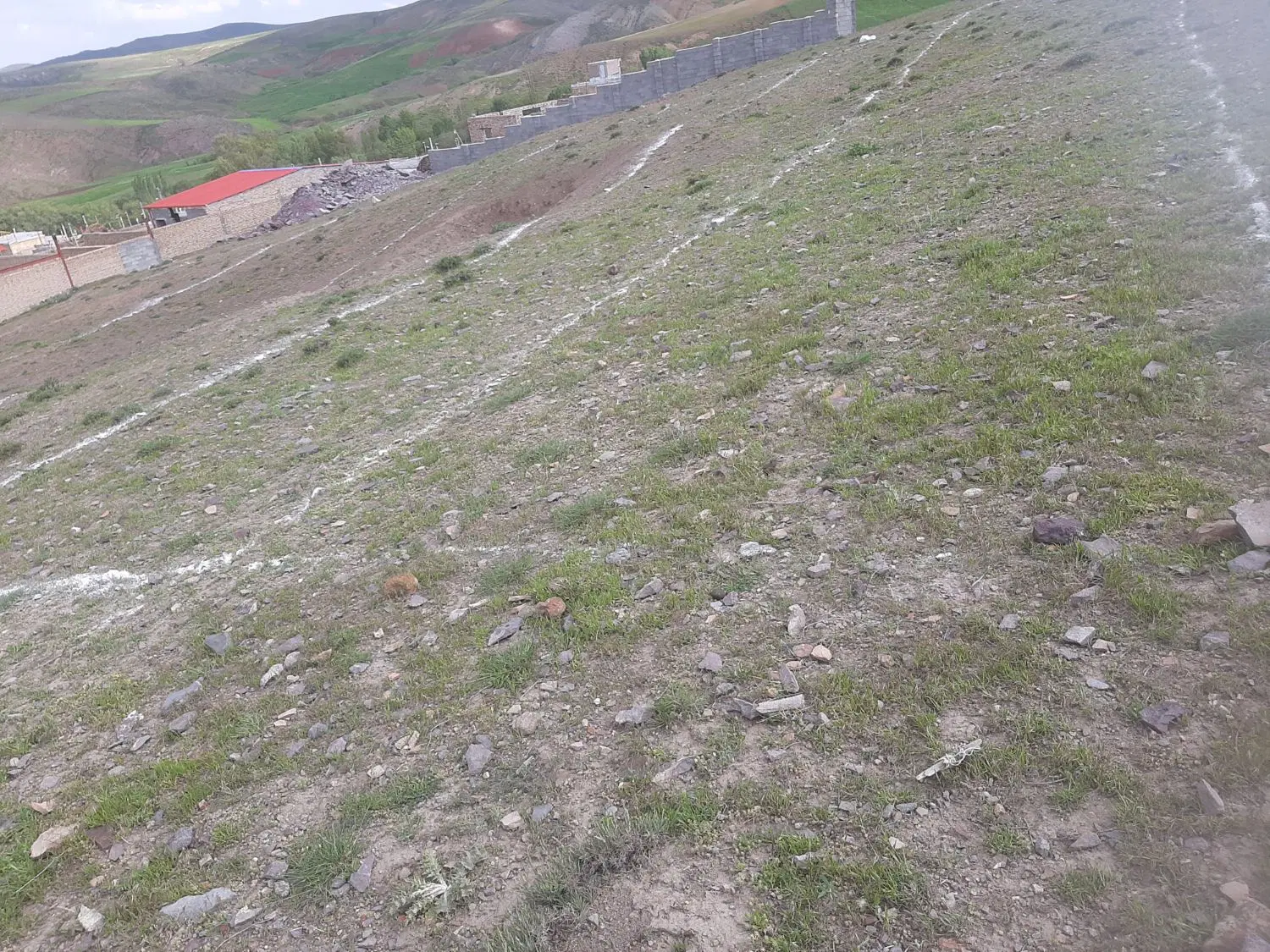 ۳۰۰مترروستای گل آباد سراب
