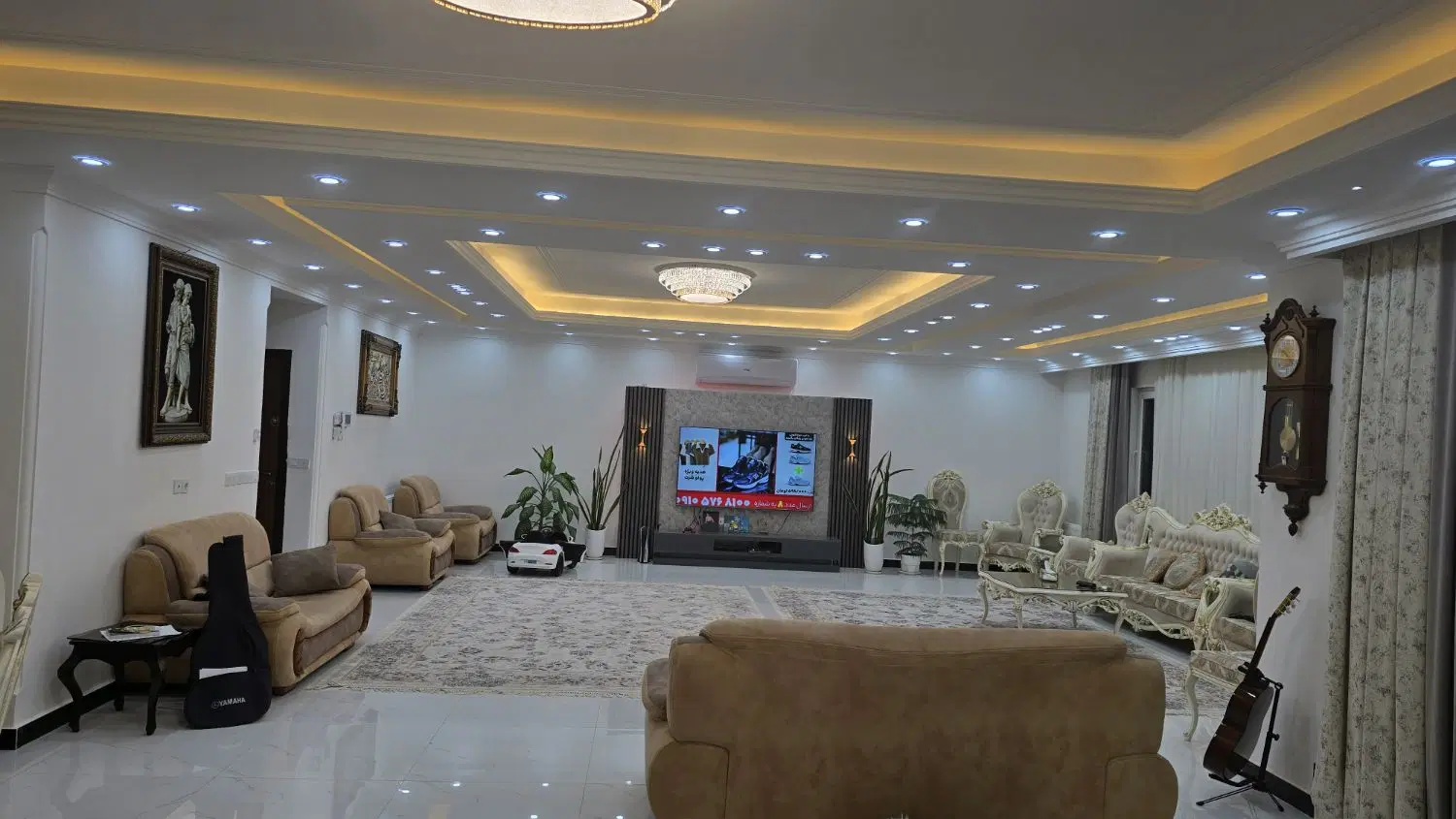 فروش یک واحد آپارتمان ۲۱۰ متری فول سال ساخت ۴۰۲