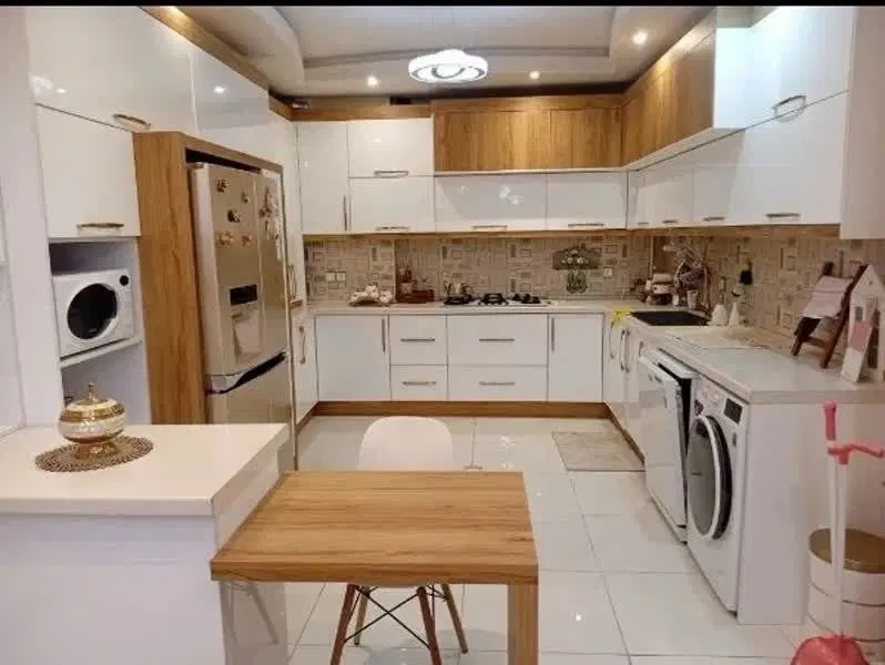 87متر _لوکیشن  تاپ  اندیشه