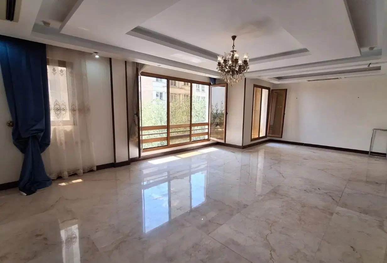 240متر 4خواب نور و ویو عالی _ 2پارکینگ