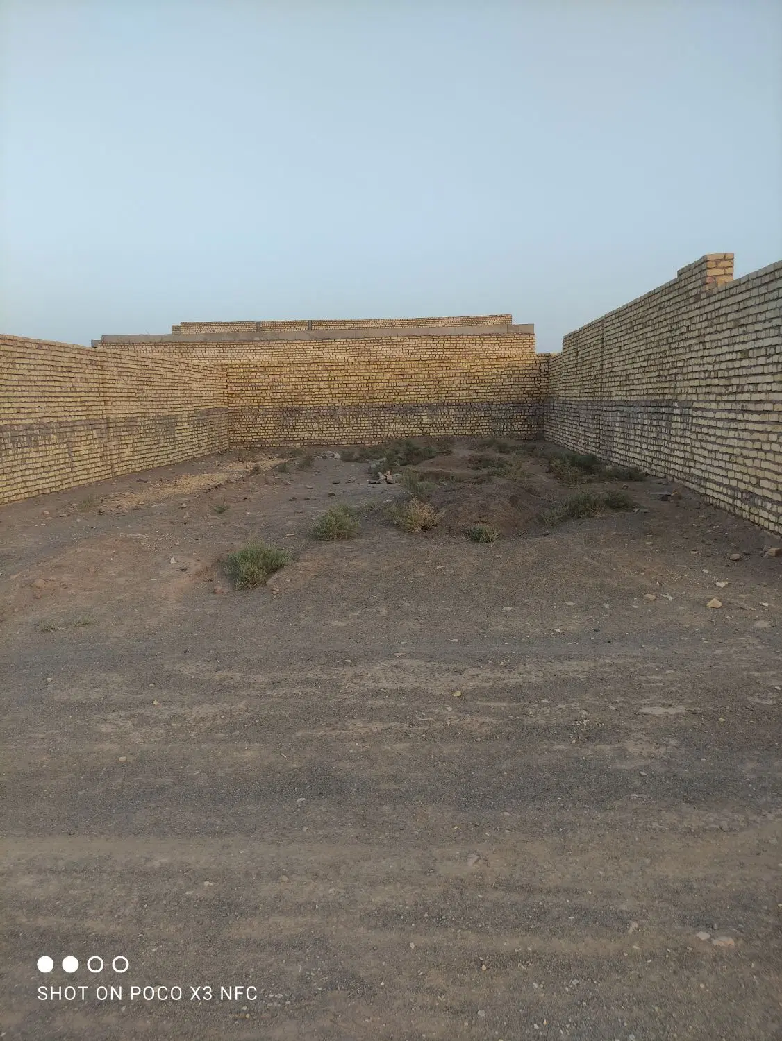 زمین در کوچه حسین پور