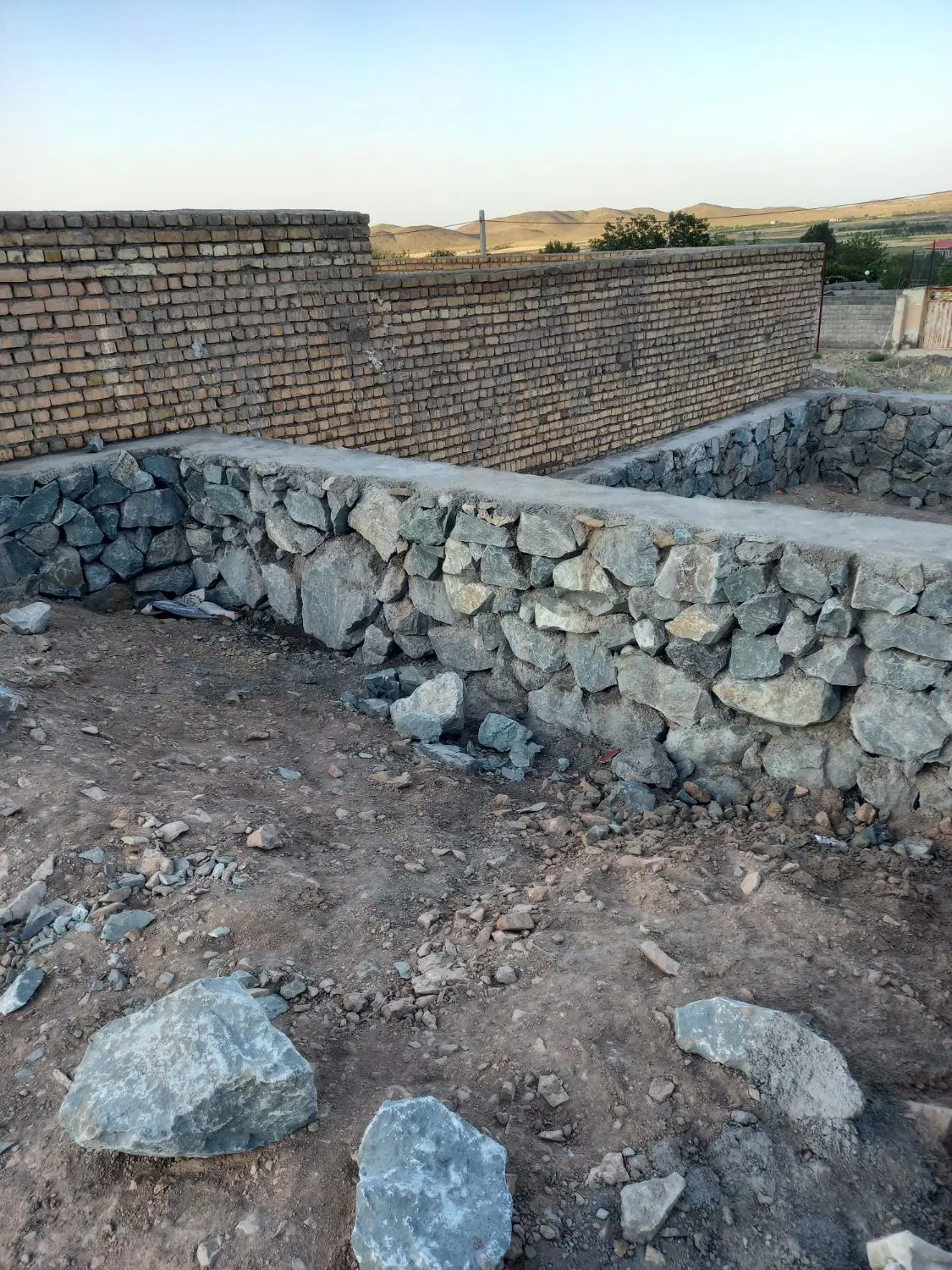 زمین مسکونی روستای زیبای زواریان