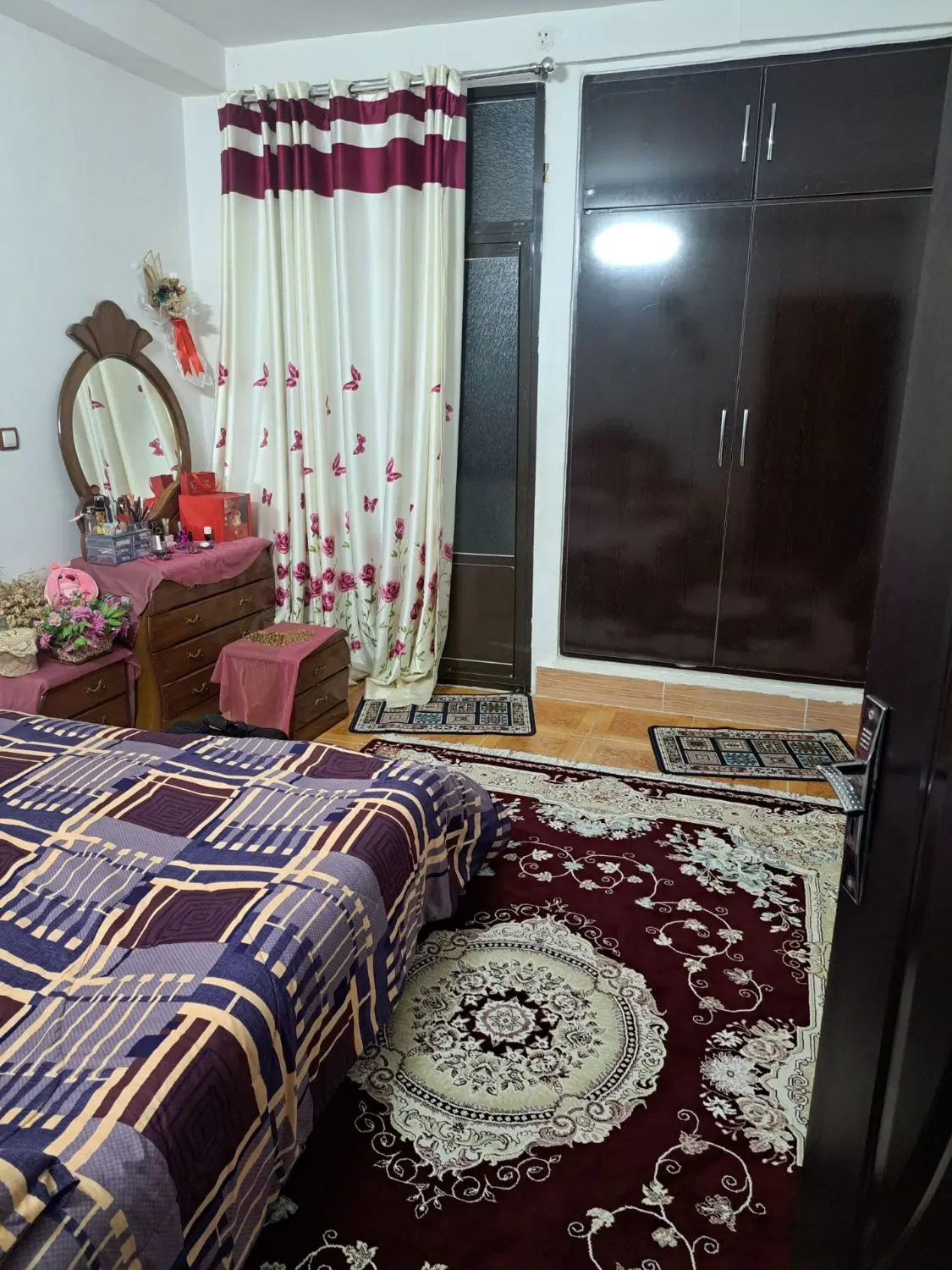 فروش یک واحدآپارتمان مسکونی ۲خواب متراژ۹۸متر