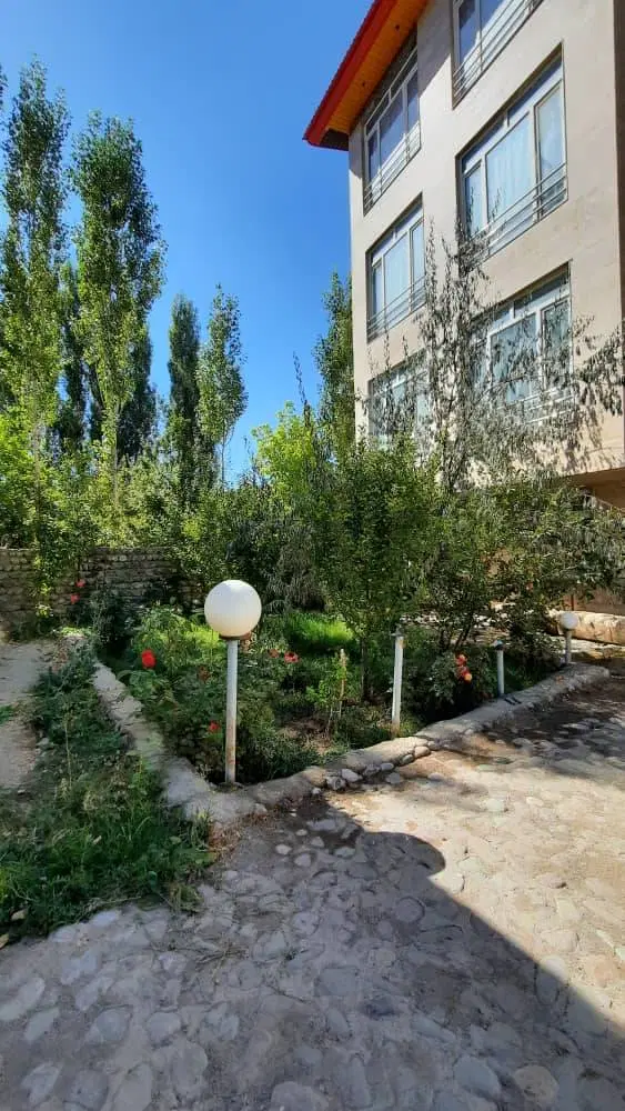 آپارتمان ۸۱ متری جزن طالقان