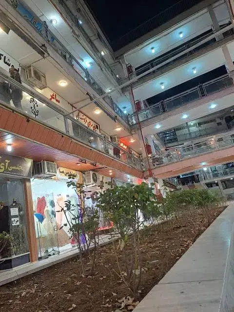 فروش مغازه  پاساژ مرکزی