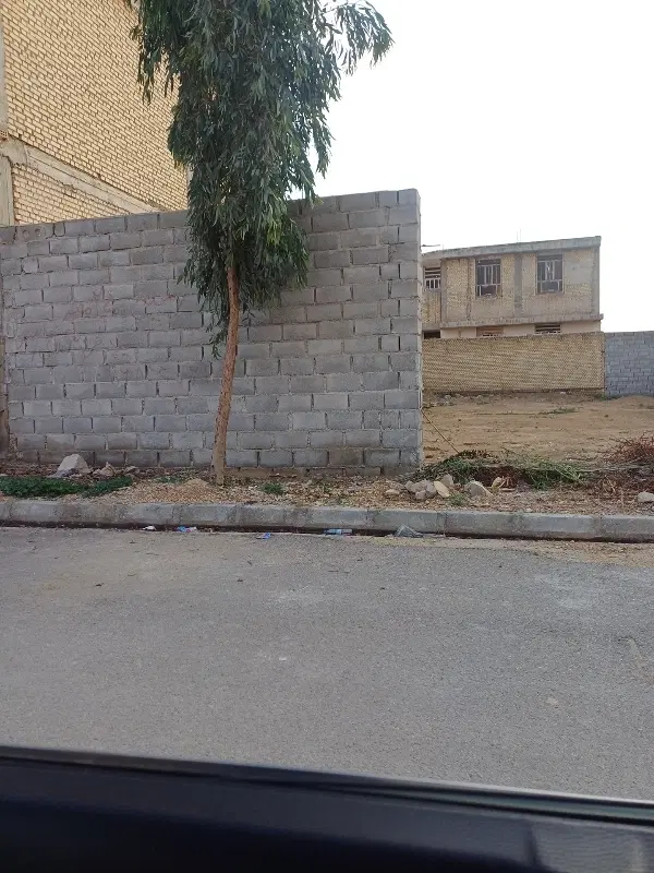 زمین ۲۵۰ متری