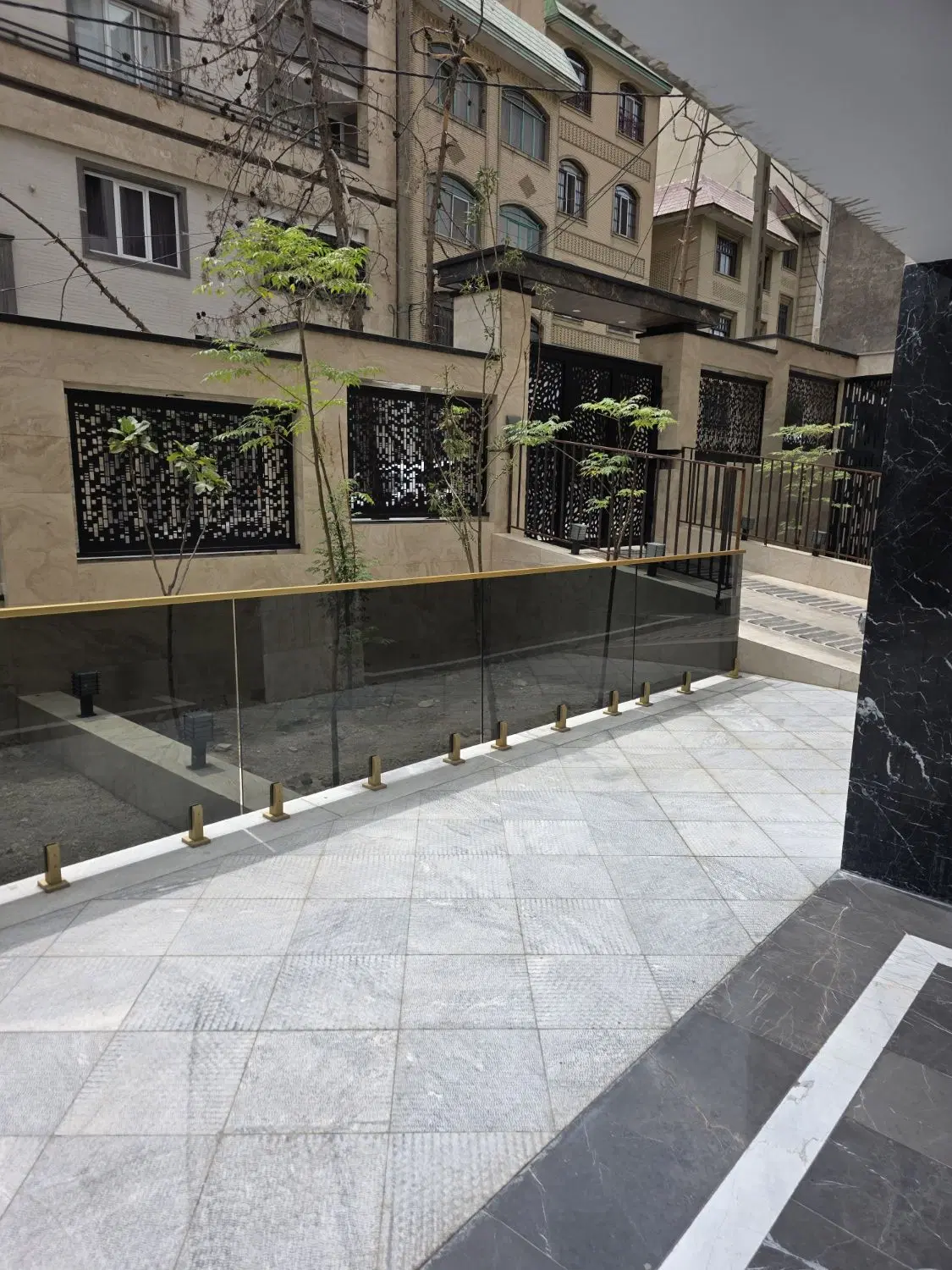 149 متر نوساز ۳ خوابه بلوار آزادگان امیر آباد