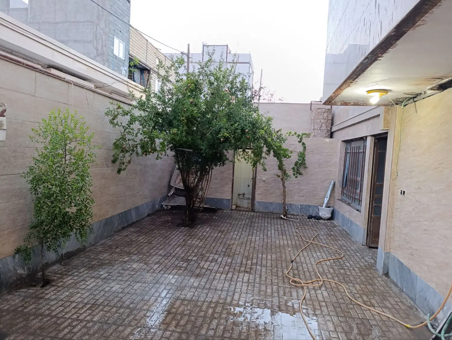 یک واحد منزل مسکونی مستقل