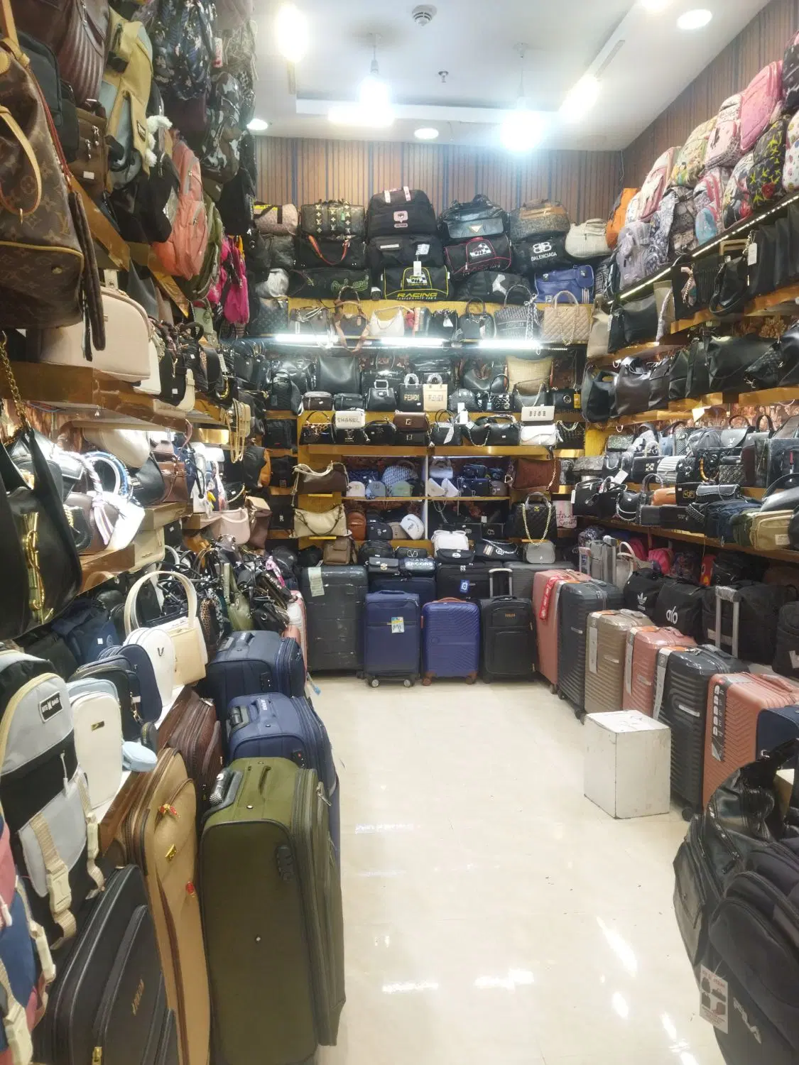 واگذاری مغازه کیف