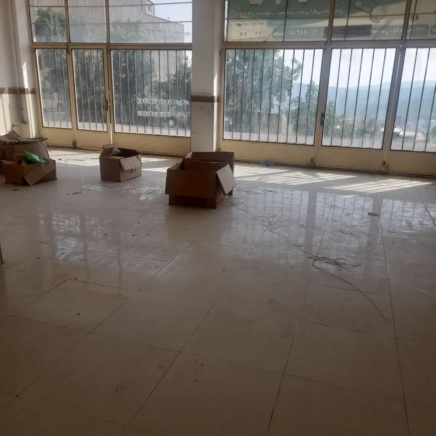 فروش مغازه دودهنه ۱۰۰متر